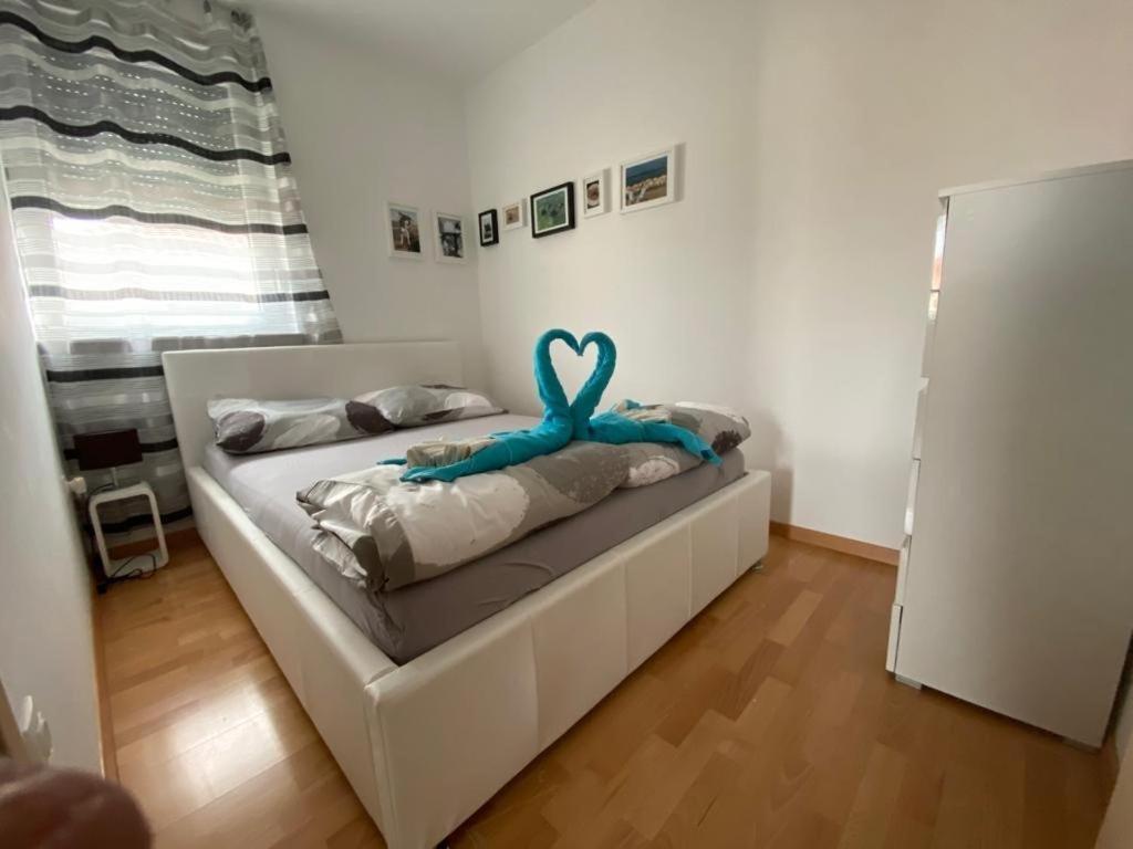 Apartman Erika Nin Zewnętrze zdjęcie