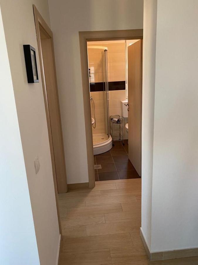 Apartman Erika Nin Zewnętrze zdjęcie