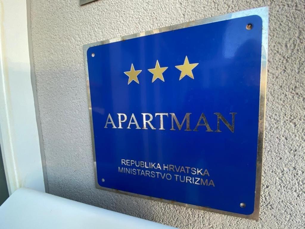 Apartman Erika Nin Zewnętrze zdjęcie