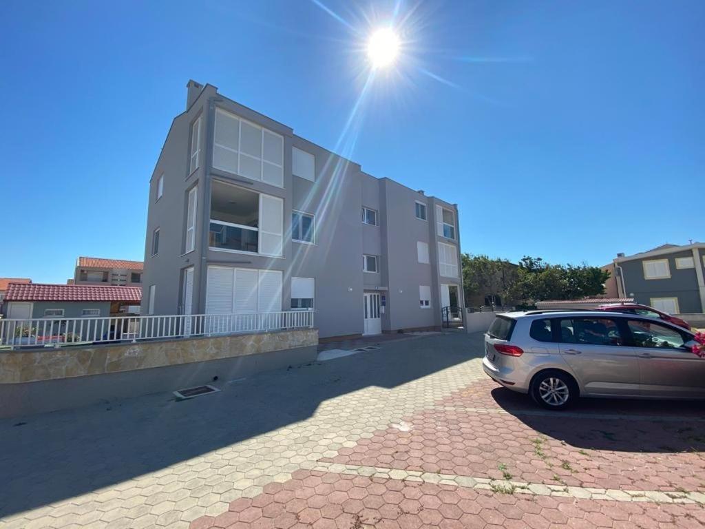 Apartman Erika Nin Zewnętrze zdjęcie
